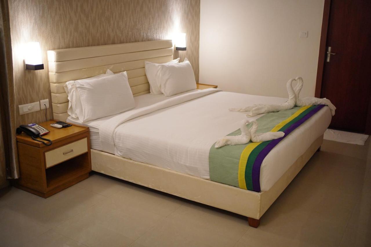 Rr Inn Group Of Hotels Komoryn Zewnętrze zdjęcie
